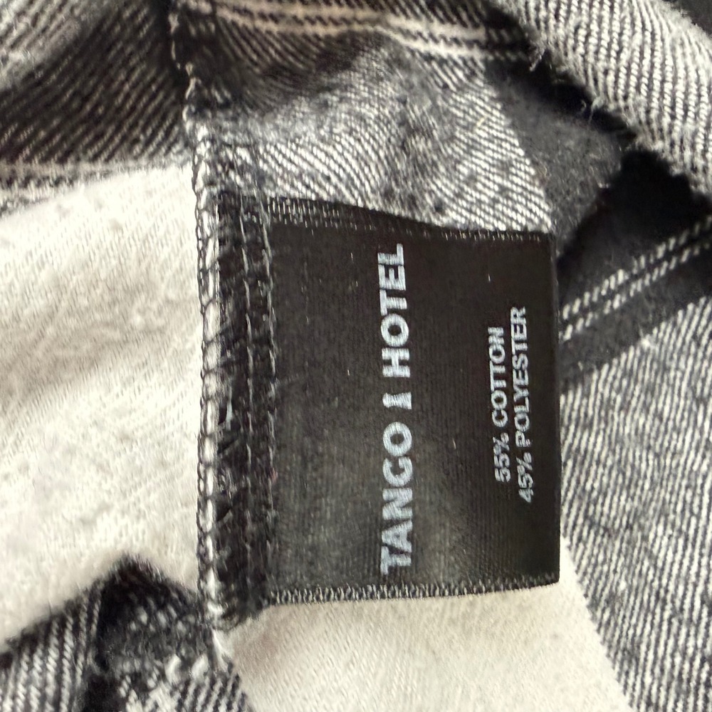 Batman‎ Tango Hotel Flannel Shirt Mens XL Black White Plaid Dark Knight Graphic - Picture 9 of 10